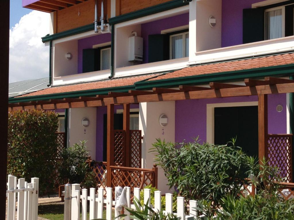 Aparthotel Villaggio Margherita 4*
