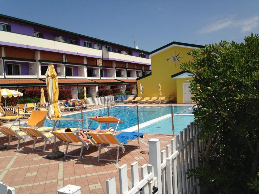 Aparthotel Villaggio Margherita 4*